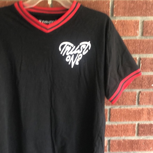 Trust one t shirt - size Xl by Evolution in Design - Picture 3 of 12